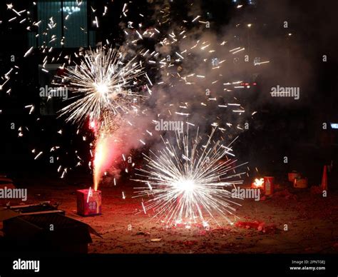Firework Extravaganza: The Versatility of the Witchcraft Pyrotechnic Cake with 200 Bursts